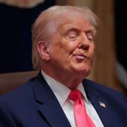 Новини світу - Нападу може зазнати будь-яка країна, що ввозить наркотики в США - Трамп