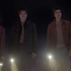 Новини культури - Netflix показав трейлер фінальних серій Дивних див