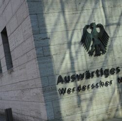 Новини світу - Німеччина викликала посла РФ через загрозу нацбезпеці