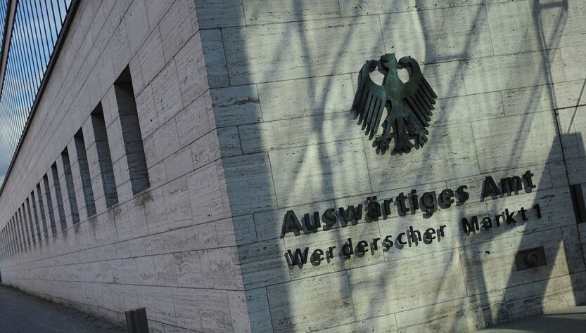 Новини світу - Німеччина викликала посла РФ через загрозу нацбезпеці