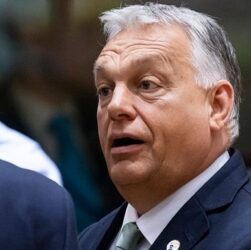 Новини світу - Орбан лякає угорців війною з Росією