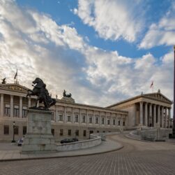 Новини світу - Парламент Австрії засудив порушення Росією прав людини на ТОТ