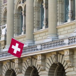 Новини світу - Парламент Швейцарії послабив обмеження на експорт зброї