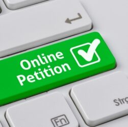 Новини України - Петиція про заборону російськомовних версій сайтів зібрала необхідні голоси