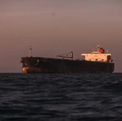 Новини світу - Погрози Трампа: Венесуела вивела в море військові кораблі