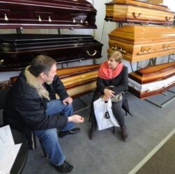 Новини бізнесу - Похоронні бюро РФ збільшили дохід на тлі рекордних втрат росіян - соцмережі