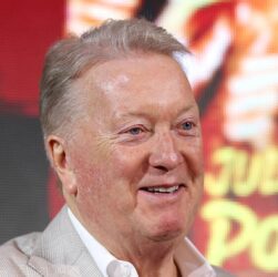 Новини спорту - Промоутер пояснив рішення Усика не битися з Вордлі