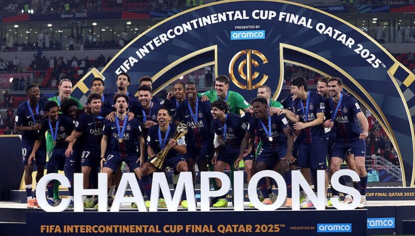 Новини спорту - ПСЖ став третім серед команд, що завоювали шість трофеїв за рік