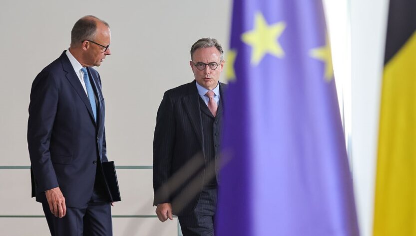 Новини політики - "Репараційний кредит": Мерц поїхав особисто переконувати Бельгію