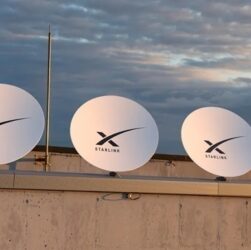 Новини світу - РФ готує космічну зброю для атаки на Starlink - розвідка НАТО