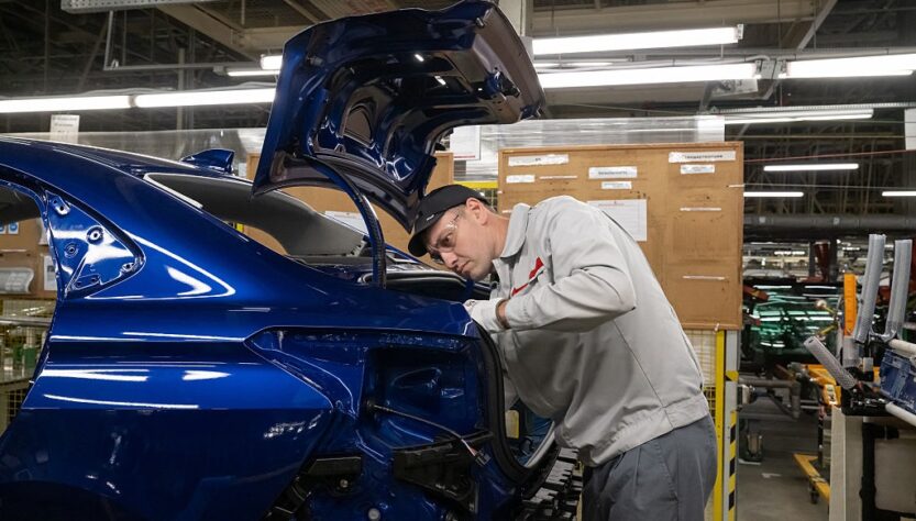 Новини світу - Росіян задумали масово пересадити на вітчизняні авто