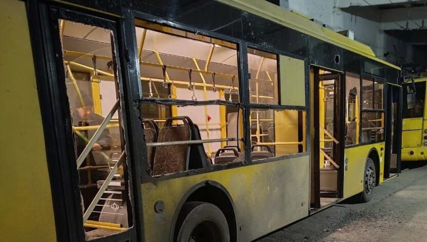 Новини України - Росіяни обстріляли тролейбусне депо у Херсоні