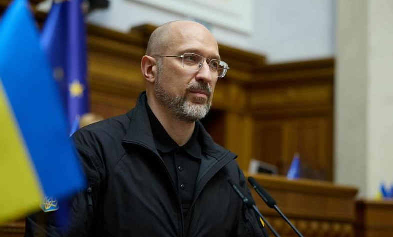 Новини України - Шмигаль анонсував контракти для військових з покращеними умовами