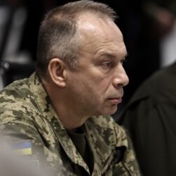 Новини світу - Сирський оцінив нову систему управління в ЗСУ