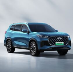 Авто новини - Справжній преміум від Chery: Tiggo 8 Plug-in Hybrid установлює нові стандарти у класі