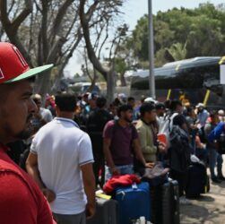 Новини світу - США пропонують нелегалам по 3000 доларів за "самодепортацію"