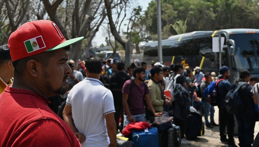 Новини світу - США пропонують нелегалам по 3000 доларів за "самодепортацію"