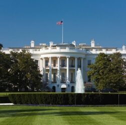 Новини світу - Трамп назвав суму, яку витратять на будівництво бального залу в Білому домі