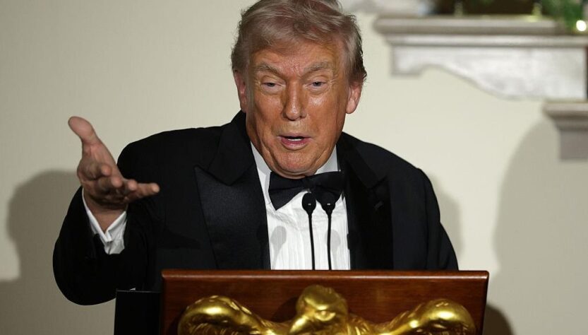 Новини світу - Трамп прокоментував обговорення "мирного плану" в Парижі