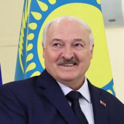 Новини світу - У Білорусі заявили про помилування 20 політв'язнів