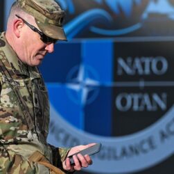 Новини світу - У Конгрес внесли законопроект про вихід США з НАТО