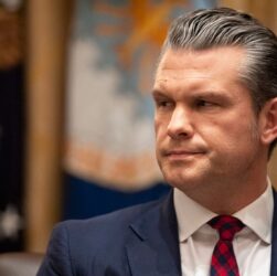 Новини світу - У Пентагоні виявили порушення з боку Геґсета - CNN