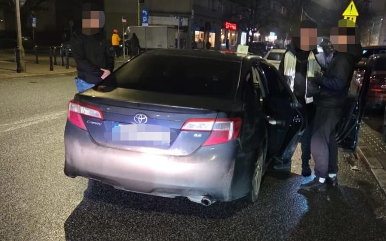 Новини світу - У Польщі затримали трьох українців із хакерським обладнанням