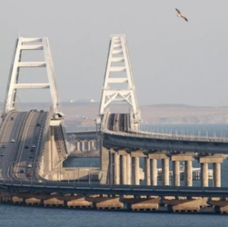 Новини світу - У РФ заявили про посилення заходів безпеки на Кримському мосту