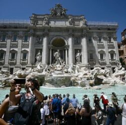 Новини світу - У Римі зроблять платним доступ до знаменитого фонтану