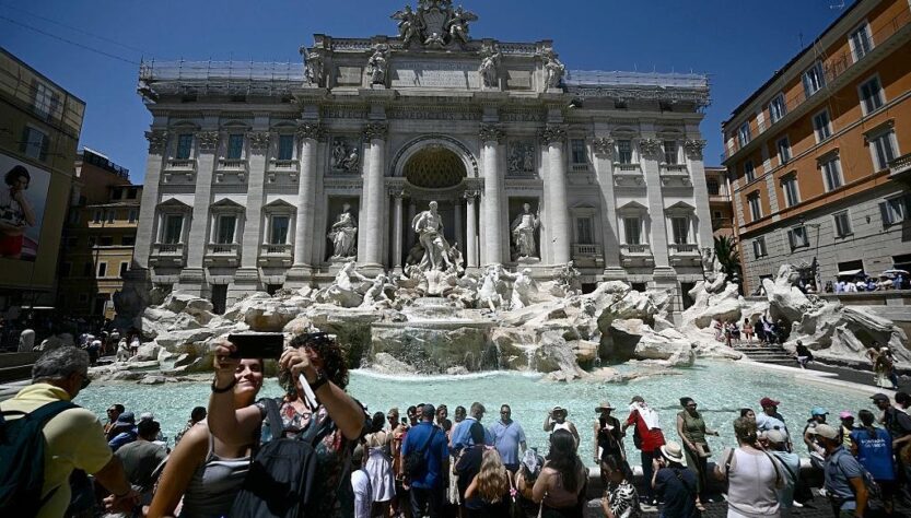 Новини світу - У Римі зроблять платним доступ до знаменитого фонтану
