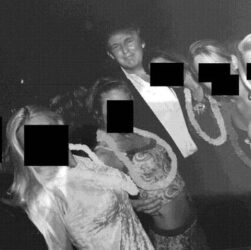 Новини світу - У США опублікували нові фото з Трампом зі спадку Епштейна