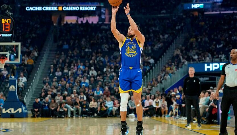 Без категорії - У Стефена Каррі 39 очок за гру й рекорд