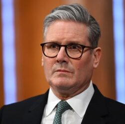 Новини світу - Україна отримає гроші від продажу Челсі - Стармер