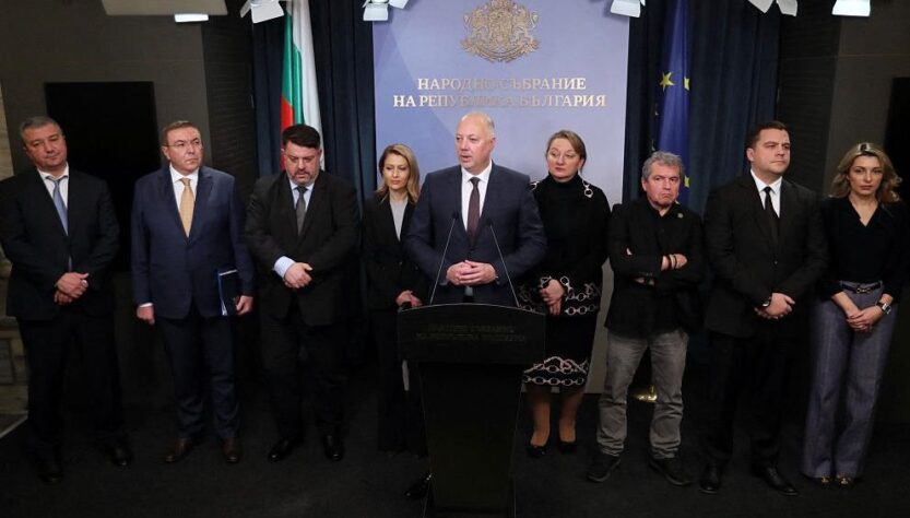 Новини світу - Уряд Болгарії на тлі масових протестів подав у відставку