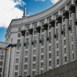 Новини України - Уряд відсторонив голову Держлікслужби