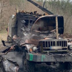 Новини України - В Ізюмі дрон росіян вдарив по вантажівці: є жертви