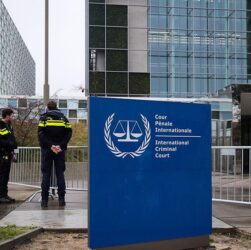 Новини світу - В Росії суд оголосив вироки суддям МКС за ордер на арешт Путіна