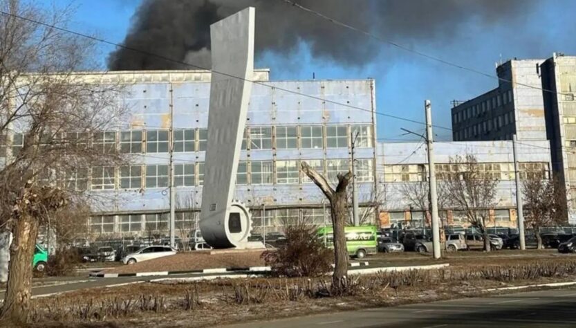 Новини світу - В російському Орську пожежа на оборонному заводі