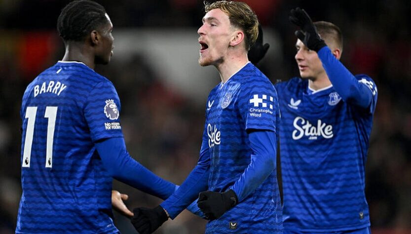 Новини спорту - Вечір АПЛ для українців: успіх Евертона Миколенка і нічия Челсі