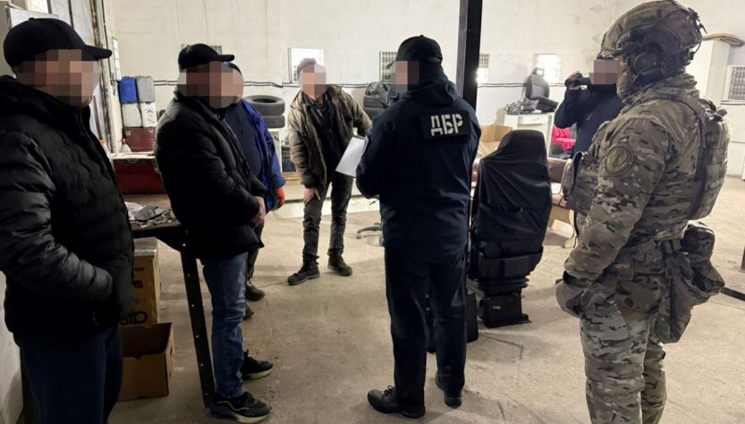 Новини України - Відправляли підлеглих працювати на СТО: посадовцям в/ч оголосили підозру