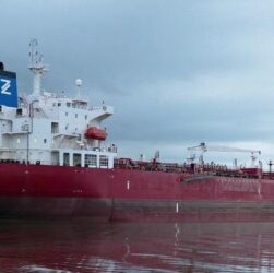 Новини бізнесу - Власник пошкодженого вибухом танкера заявив про зупинку операцій з РФ