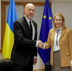 Новини світу - ЄС розвиватиме оборонну співпрацю з Україною