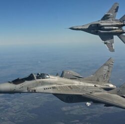 Новини України - Зеленський і Навроцький обговорили літаки МіГ-29