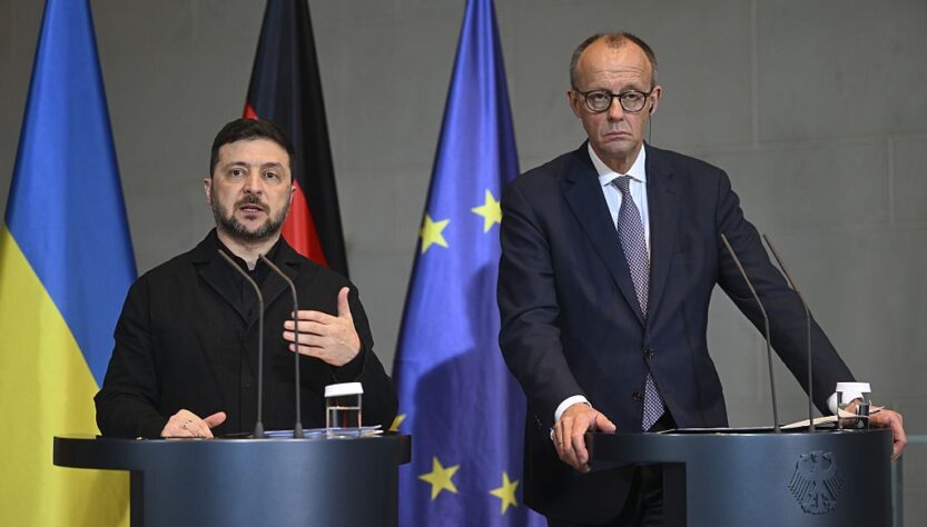 Новини світу - Зеленський: В Україні нема жодної електростанції, що не зазнала атаки РФ