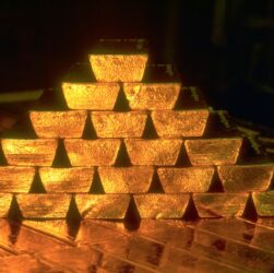 Новини бізнесу - Золото подорожчало після різкого падіння напередодні