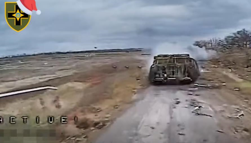 Новини України - ЗСУ показали знищення російських танків-"сараїв"