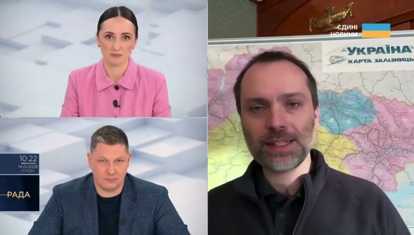 Вагони незламності, обіди та тепло: як допомагають пасажирам | Олександр Перцовський