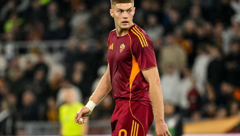 Новини спорту - Довбик і Ноттінгем Форест вирішують питання про перехід гравця в Англію