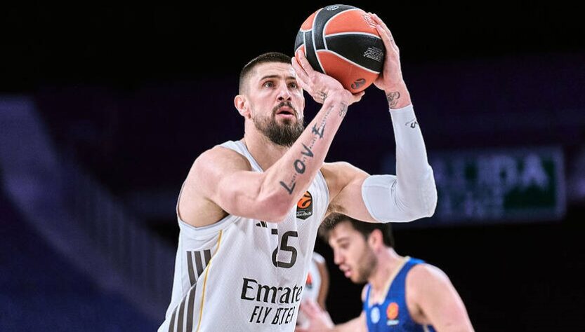 Без категорії - Лень вийшов на паркет ненадовго, але встиг поасистувати