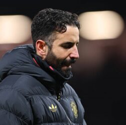 Новини спорту - Манчестер Юнайтед звільнив головного тренера